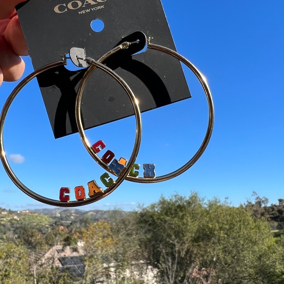 Coach Signature Logo Hoop Earrings medium - Picture 3 of 4